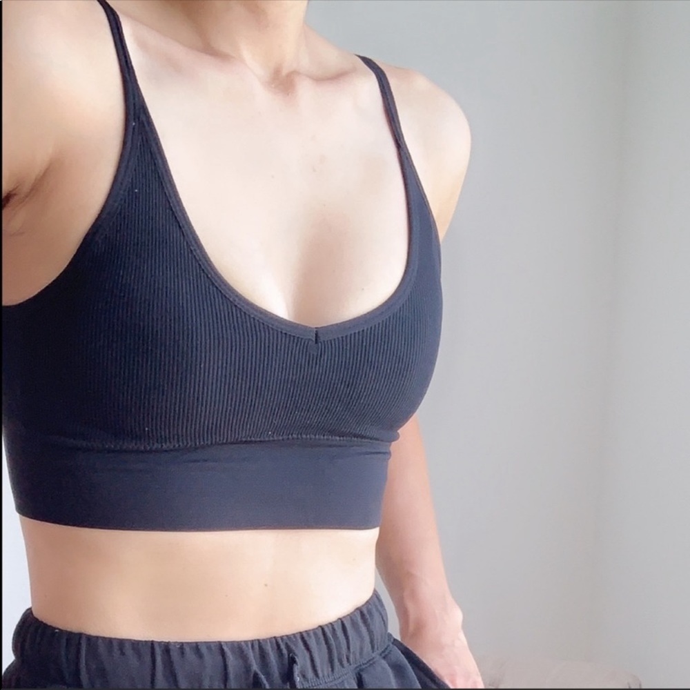 ! RESTOCKED! BLACK VERY SEXY LOW BACK BRALETTE - Picture 6 of 8